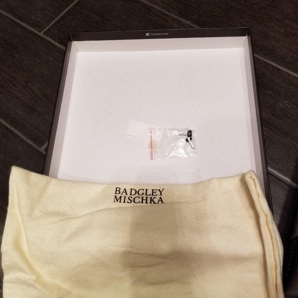 🏷SALE Badgley Mischka- Moyra Satin Lace Peep Toe - Picture 5 of 7